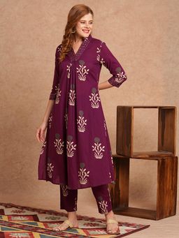 FASHOR - Women Floral Printed Cotton A-Line Purple Kurta with Pant (Set of 2)