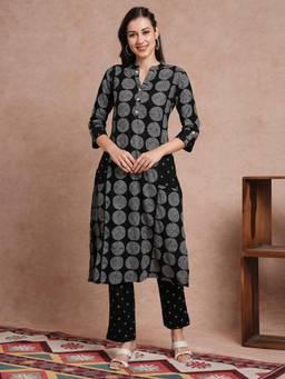 FASHOR - Women Geometric Printed Cotton A-Line Black Kurta with Pant (Set of 2)