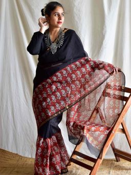 Sundarii - Mairaj Dabu Kota Doria Saree and Unstitched Blouse