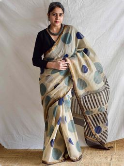 Sundarii - Polka Combo Dabu Kota Doria Saree and Unstitched Blouse