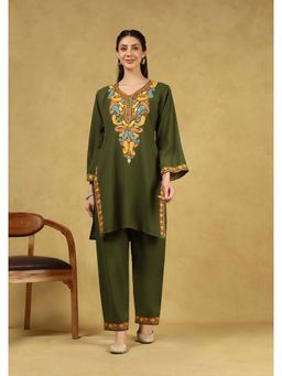House of Chikankari - Women's Olive Crafts Cotton Aari Embroidered Kurta and Pant (Set of 2)