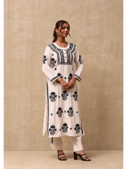 House of Chikankari - Women's Off White Cotton Linen Blend Chikankari Kurta and Pant (Set of 2)