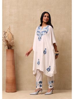 House of Chikankari - Women's Embroidered Kaftan & Pant (Set of 2)