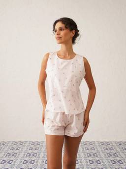 Dusk Attire - White Lily Shorts With Top