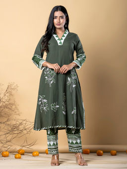 Readiprint - A Line Style Cotton Green Kurta with Pant (Set of 2)
