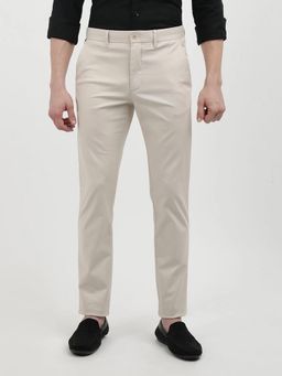 Tommy Hilfiger - Slim Fit Solid Mid Rise Chino