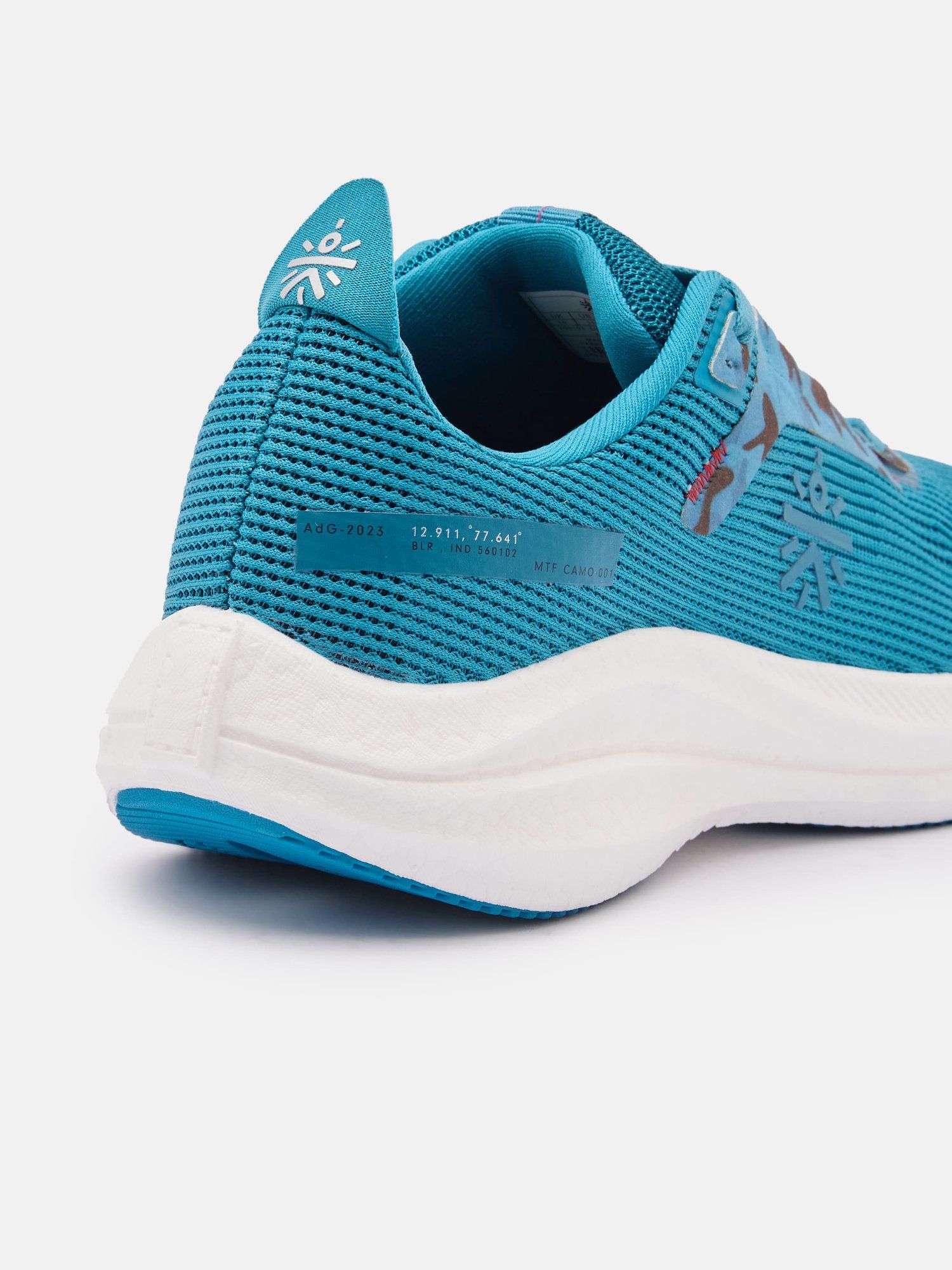 Buy CULT Men Knit Teal blue Versa DFNDR Running Shoes Online