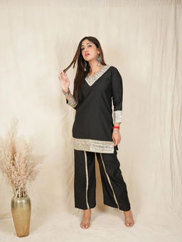 FashionTownie - Cotton Silk Black Embellished Mirror work Co-ord Set