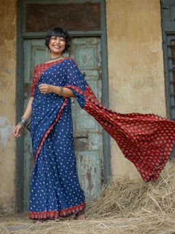 Suta - Navy Blue and Maroon Bandhani Pure Cotton Saree without Blouse
