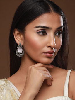 Aatmana - Pink Silver Plating Contemporary Studs Earrings