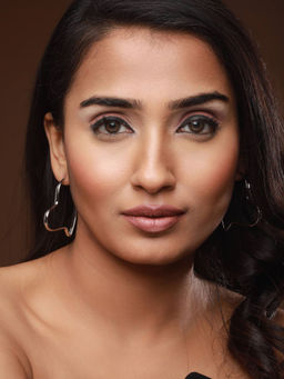 Aatmana - Oversized Silver-Toned Heart Hoop Earrings