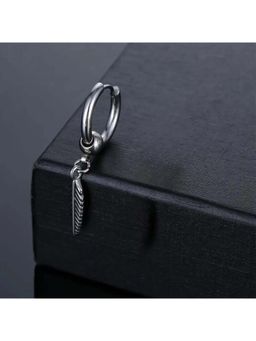 Salty Alpha - Silver Feather Earring
