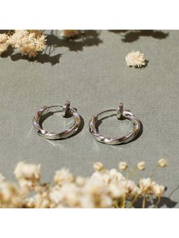 Salty Alpha - Non-Pierced Bellatrix Minimal Earrings