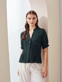Latin Quarters - Green Solid Mandarin Collar Casual Regular Top