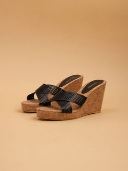 ERIDANI - Detailed Black Lydia Wedges