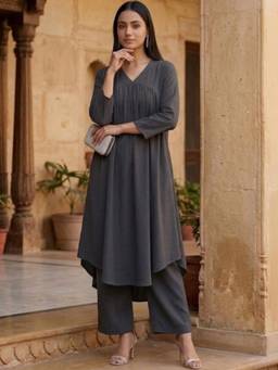Gahan - Womens Off White Empire Gathered Details A-Line Kurta with Pant