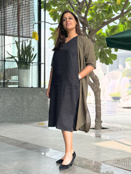 Saltpetre - Women Organic Cotton Olive Open Front Long Shrug
