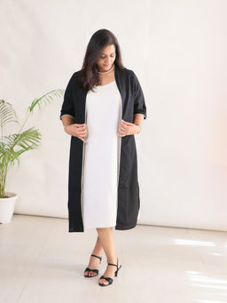 Saltpetre - Women Solid Organic Cotton Black Open Front Long Overlay