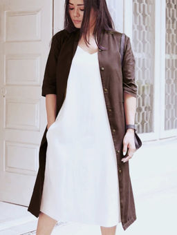 Saltpetre - Women Solid Coffee Brown Linen High Neck Collar Overlay