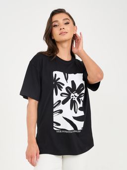 Styli Elevate - Womens Black Oversized Contrast Floral Graphic Print Longline Cotton T-Shirt