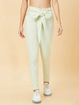 Being Human - Women Green Solid Leggings