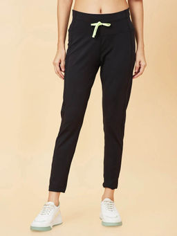 Being Human - Women Black Solid Leggings