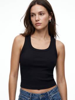Outzidr - Black Ribbed Sleeveless Tank Top