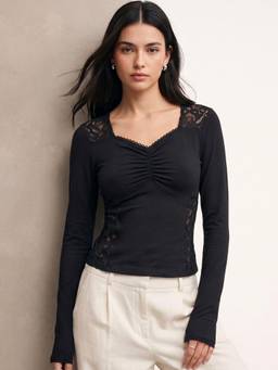 Outzidr - Black Sweetheart Neckline Top