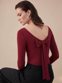 Outzidr - Red Back Boat Neck Bow Detail Top