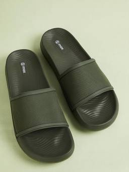 max - Men Textured Sliders - Green
