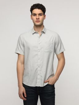 Crocodile - Men Light Grey Essential Solid Half Sleeve Shirt