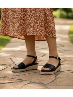 Pair ie Tales - Women Sandals with Ankle Strap - Black - Black