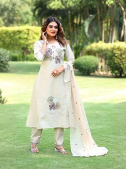Odette - Women Off White Embroidered Thread Work Kurta with Pant and Dupatta