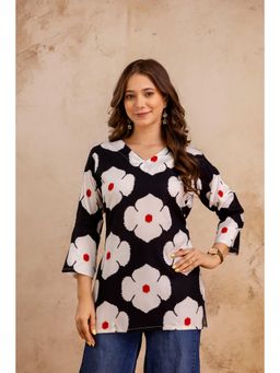 Surhi - Women Black Floral Printed Short Kurti