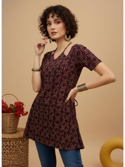 Surhi - Women Maroon Floral Printed Short Kurti