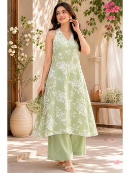 Vastramyaa - Women Green Floral Printed Kurta with Palazzo