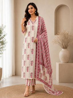 Vastramyaa - Women Cream-Pink Floral Printed Kurta with Pant and Dupatta