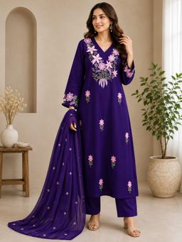 Vastramyaa - Women Purple Floral Embroidered Kurta with Pant and Dupatta