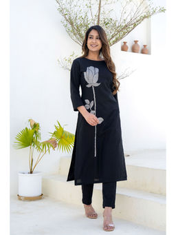 Autumnlane - Black Cotton Round Neck Kurta with Pant (Set of 2)