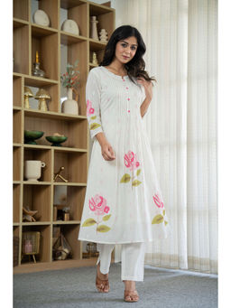 Autumnlane - White Cotton Round Neck Kurta with Pant (Set of 2)