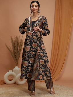 Nayam by lakshita - Black Chanderi V-Neck Kurta with Pant (Set of 2)