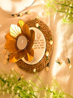 Homearte - Marble Guruji Mantra Flower Shape Tealight Holder