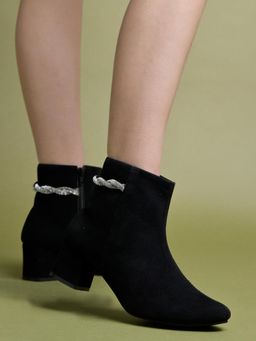 Shoetopia - Smart Casual Zip Detailed Black Boots for Women