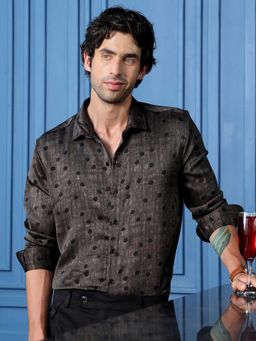 CAHOOT - Men Dark Brown Polka Dot Slim Party Full Sleeve Shirt