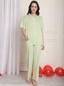 Kanvin - Green Geometric Printed Short Sleeves Night Suit (Set of 2)