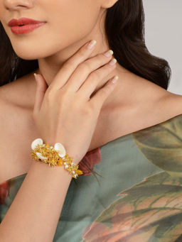 House of D'oro - Plumeria Shell Yellow Beaded Bracelet