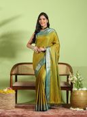 Green color option, Sold out, Currently selected