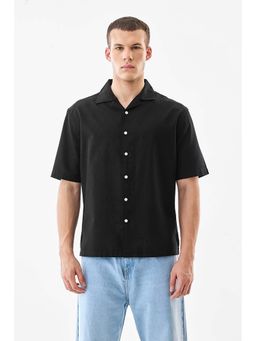 Snitch - Black Solid Half Sleeves Boxy Casual Shirt for Men