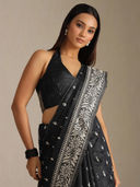Black color option, Sold out, Currently selected