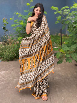 Sareemall - Cream Crepe Printed Saree with Unstitched Blouse